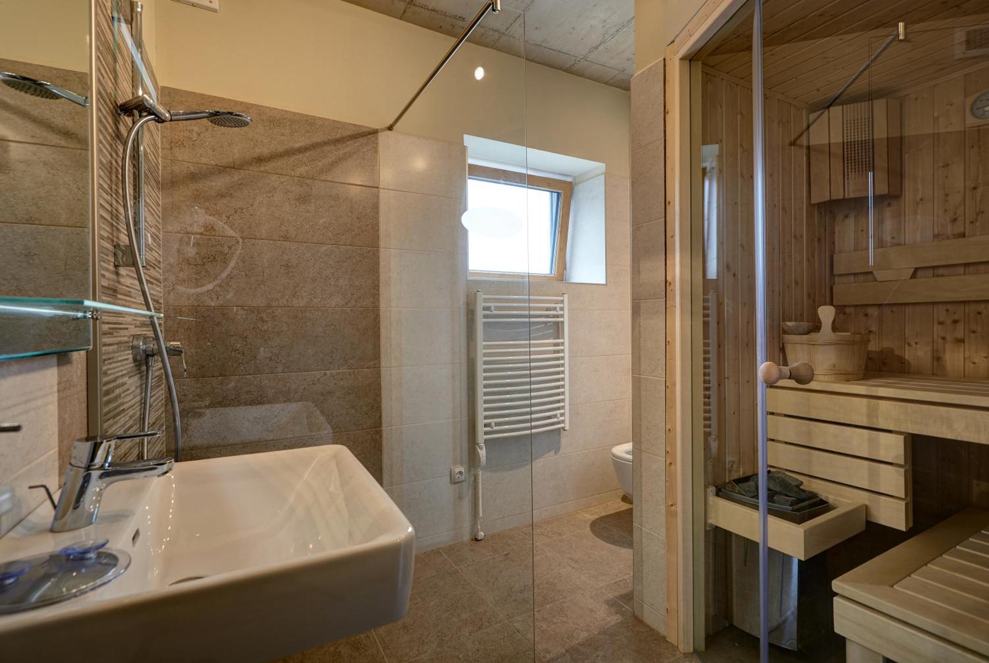 Hs - Rockhaus Aparthotel พรุกแกร์น ภายนอก รูปภาพ